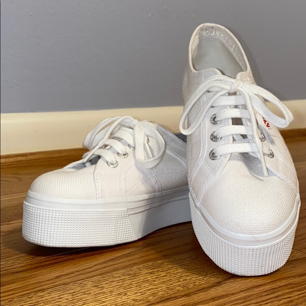WHITE PLATFORM SUPERGA